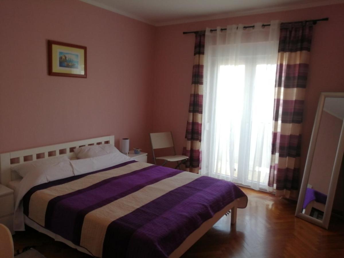Apartment Maria Banjol Екстериор снимка